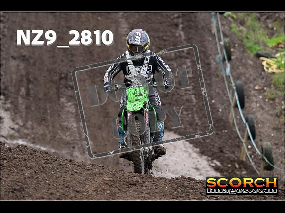 Experts-034