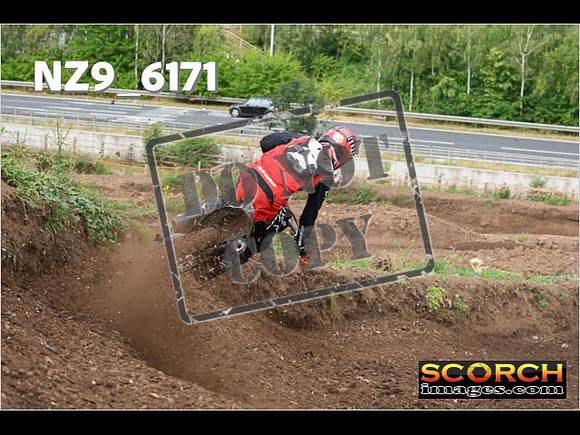 Experts-086