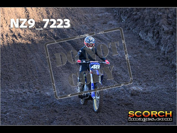 Experts-037