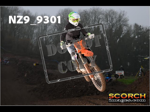 Experts-052