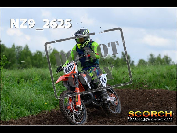 Experts-073