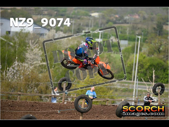 Experts-122