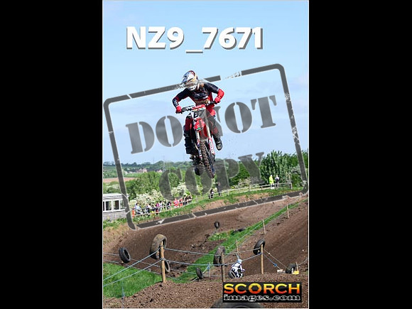 Experts-102