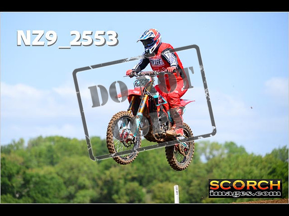 Experts-115