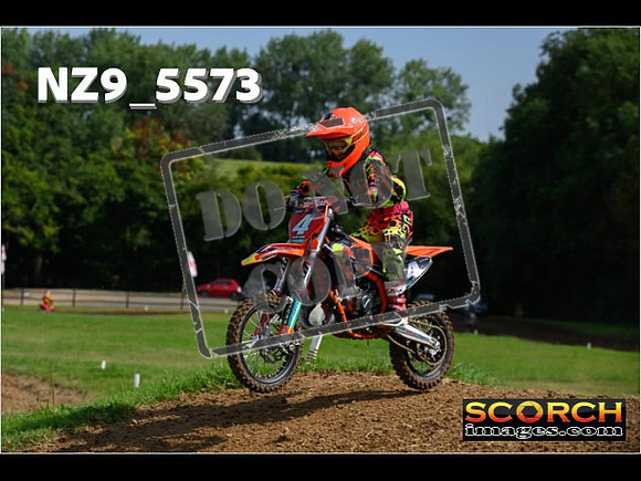Auto 65'S-038