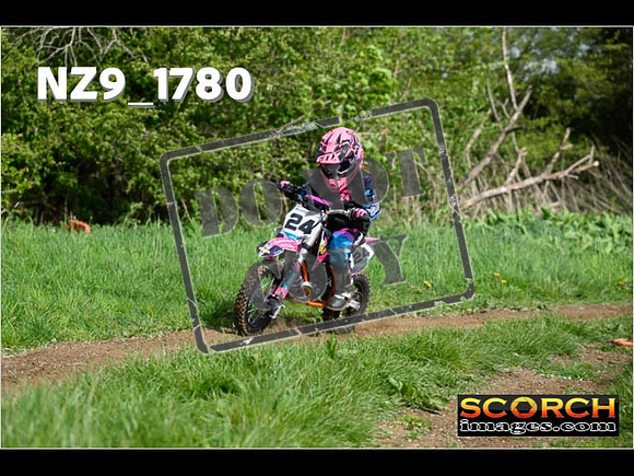 Pee Wee Kids Track-30
