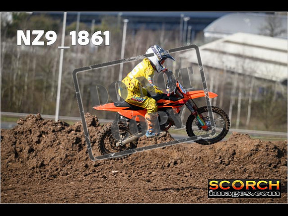 Youth-092
