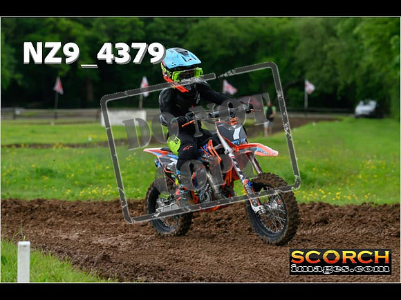 Auto 65'S-046
