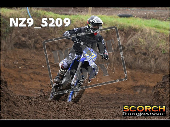 Experts-073