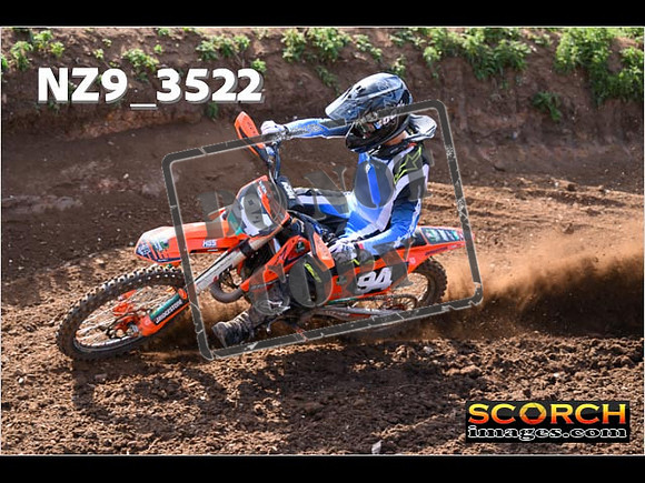 Experts-088