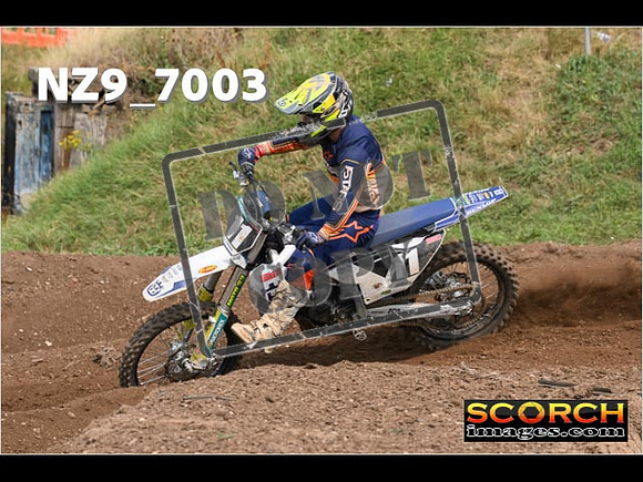Experts-400