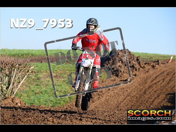 Thur06Feb-003