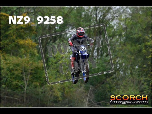 Experts-064