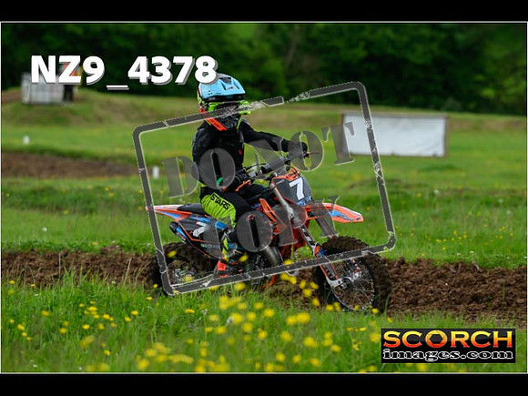 Auto 65'S-045
