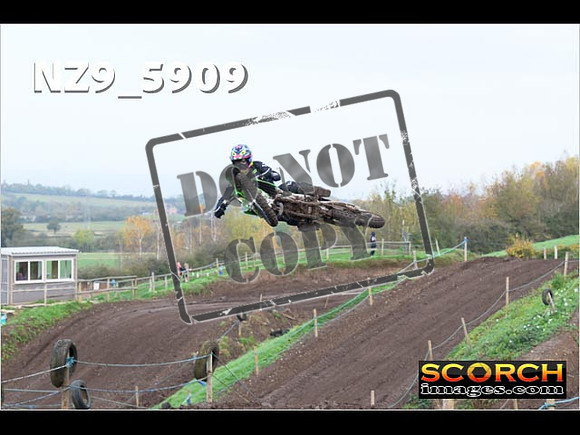 Experts-076