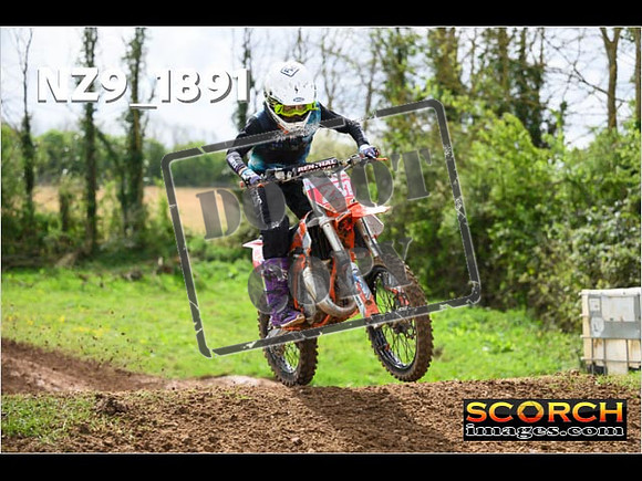 85's-072