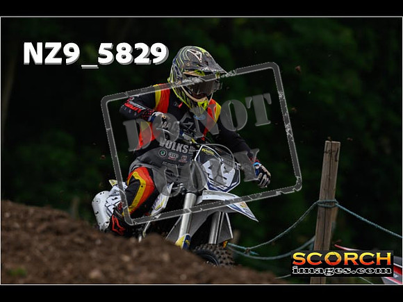 Inters-077