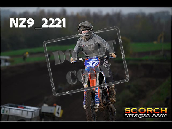 Experts-221