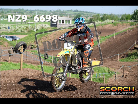 Thur01May-004