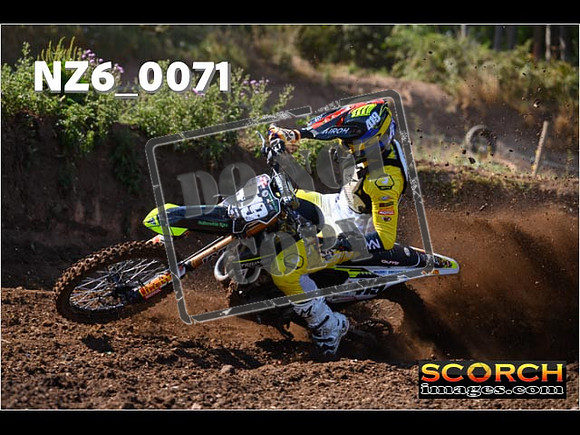 Experts-067