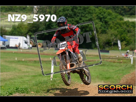 Experts-057
