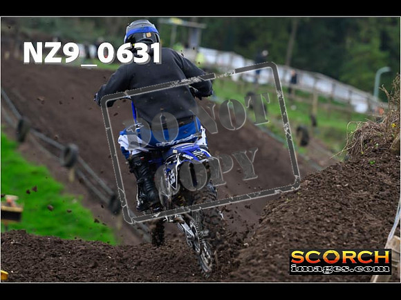 Inters-077