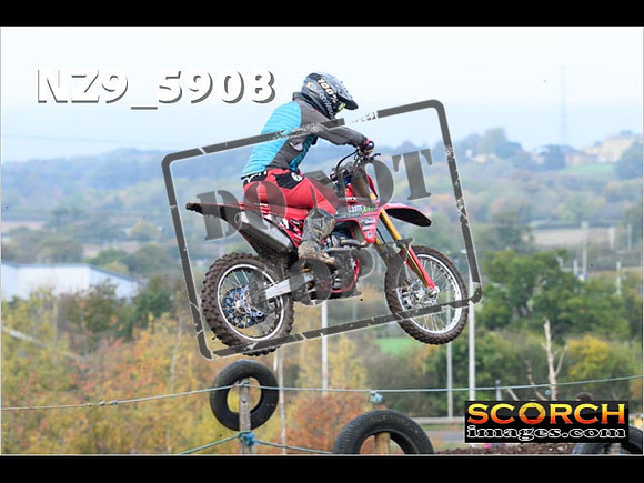 Experts-075