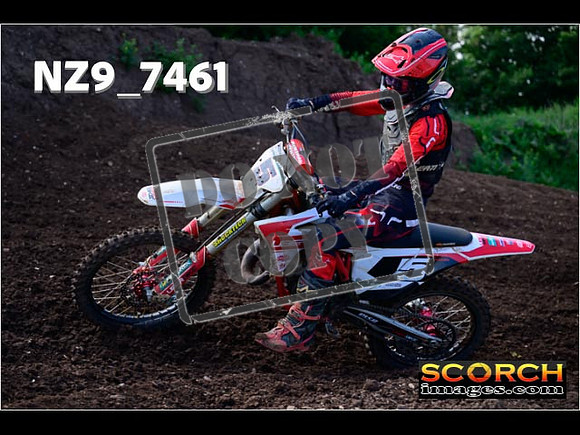 Experts-104