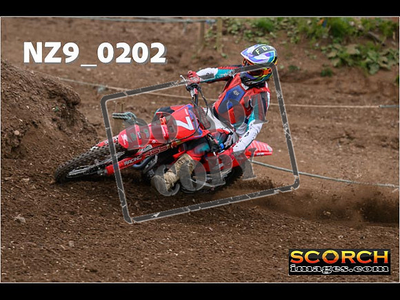 Thur25Apr-309
