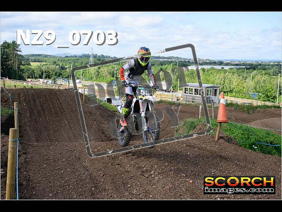 Fri09Aug-064