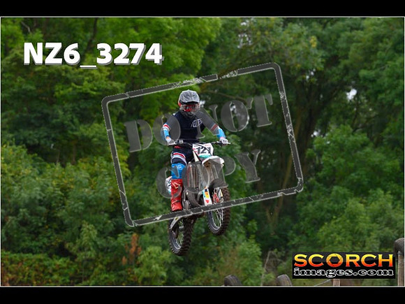Experts-053