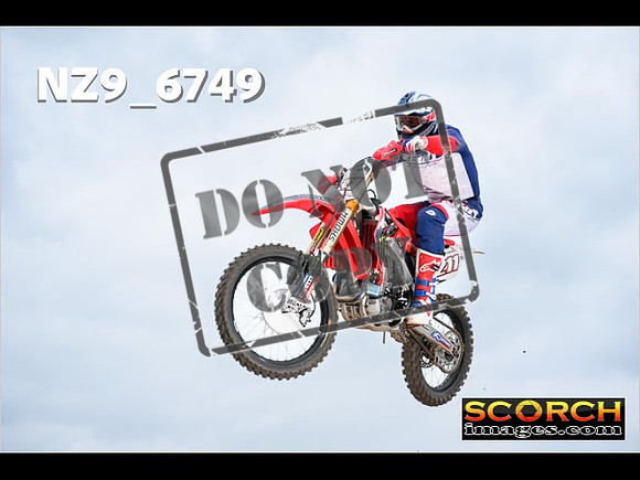 Experts-353