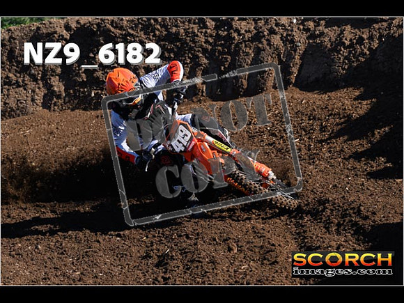 Experts-095