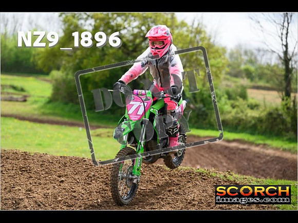 85's-077