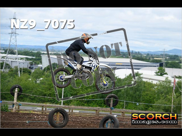 Inters-068