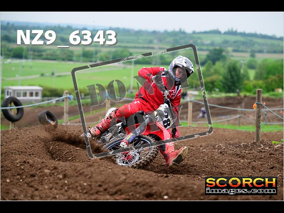 Experts-096