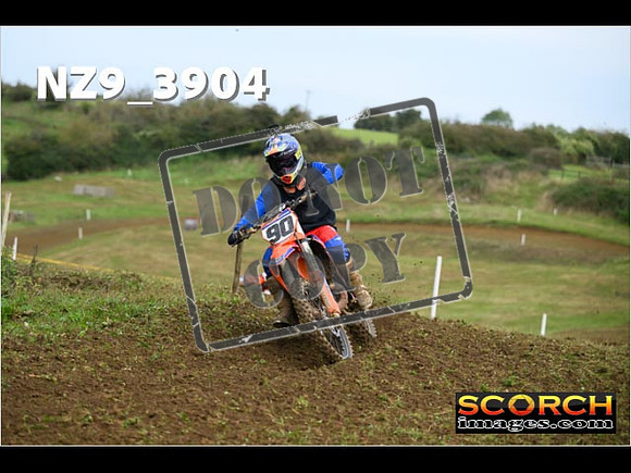Experts-093