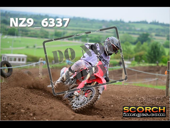 Experts-090