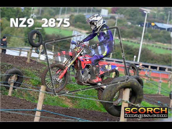 Experts-090