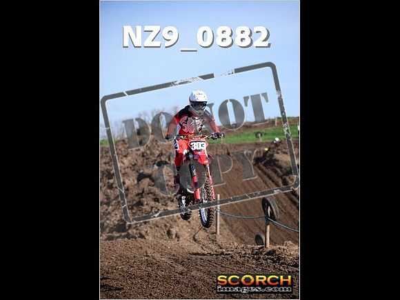Experts-064