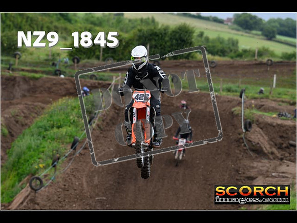 IntersGreenOrange-098