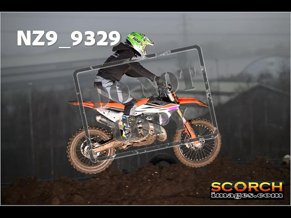 Experts-079