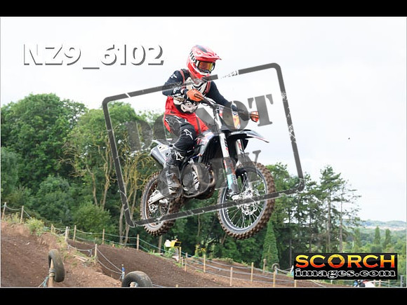 Experts-020
