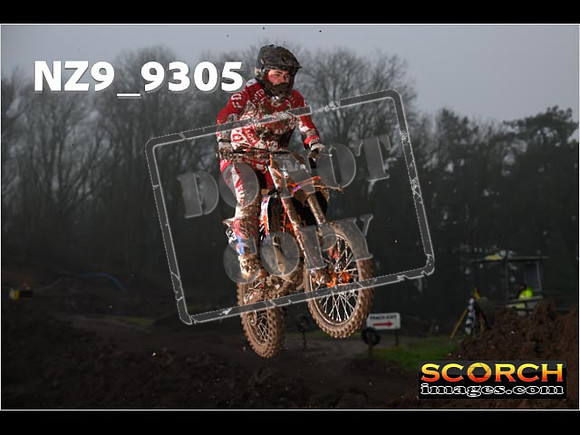 Experts-055