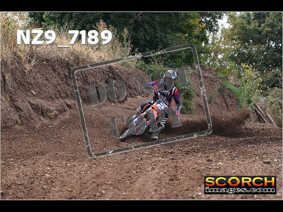 Experts-094