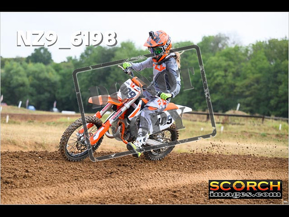 85's-073