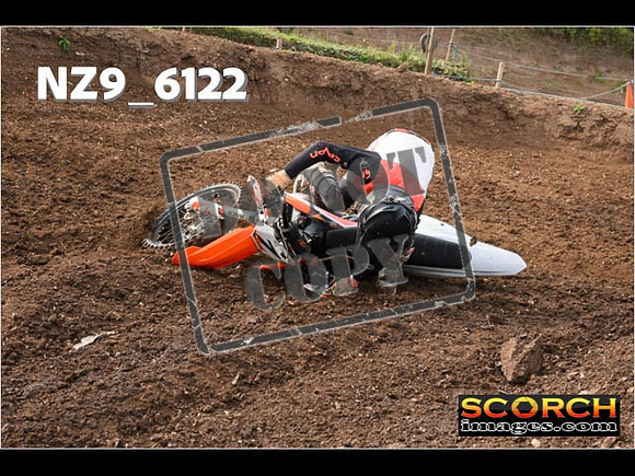 Experts-038