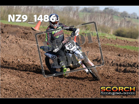 Experts-030