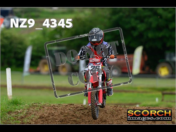 Auto 65'S-012
