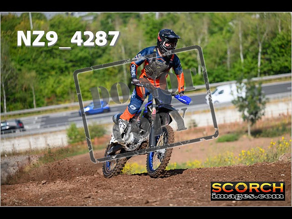 Experts-024